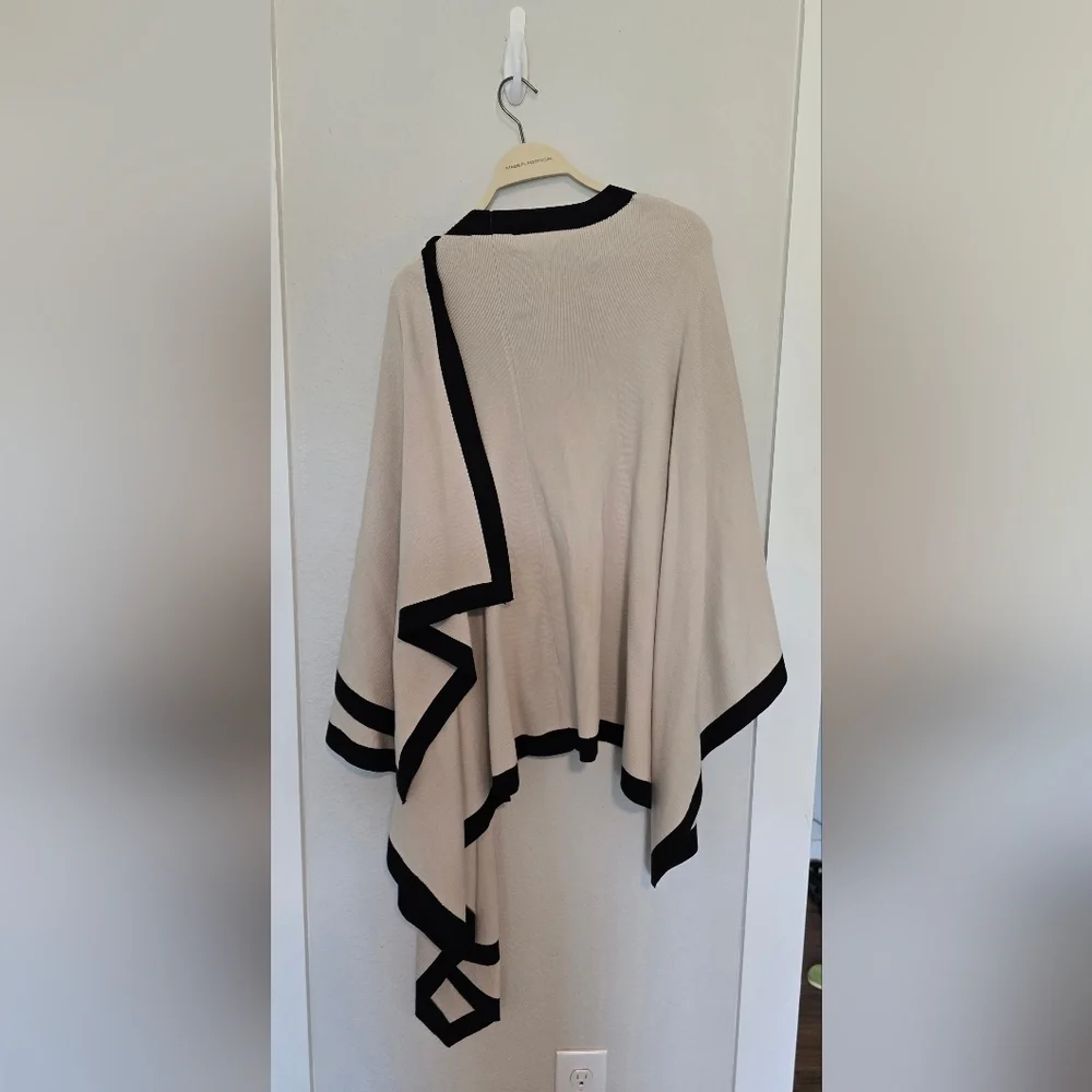 NWT Brave And True Colorado Two Tone Wrap
